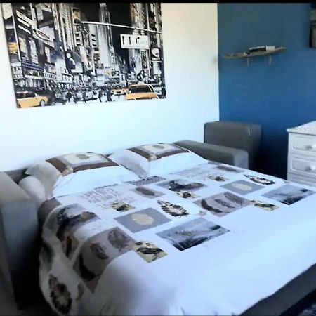 Chambre Privee Dans Maison لو تامبون المظهر الخارجي الصورة